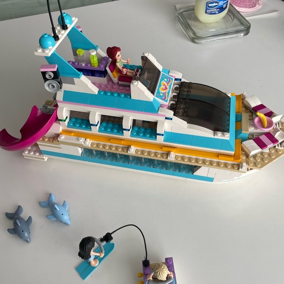 Lego Friends: Cruise Ship - Picture 4 of 11